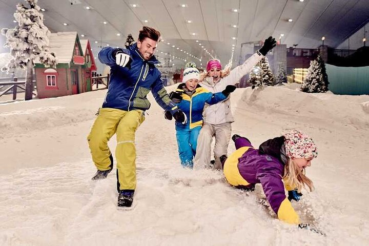 Dive into a frosty adventure at Ski Dubai where laughter and snow-filled fun create unforgettable memories for skiers and snow enthusiasts alike right in the desert’s heart.